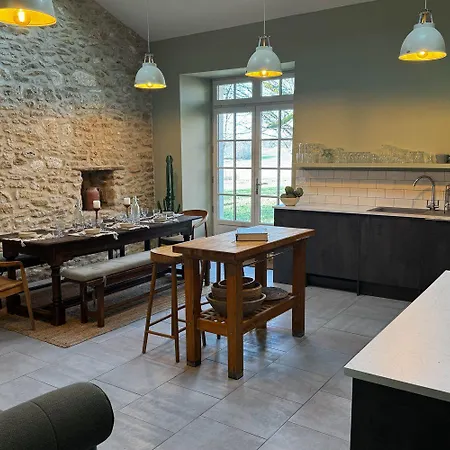 La Grange Blanche Villa