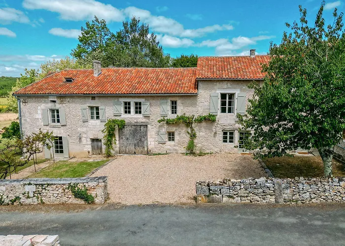 La Grange Blanche Villa